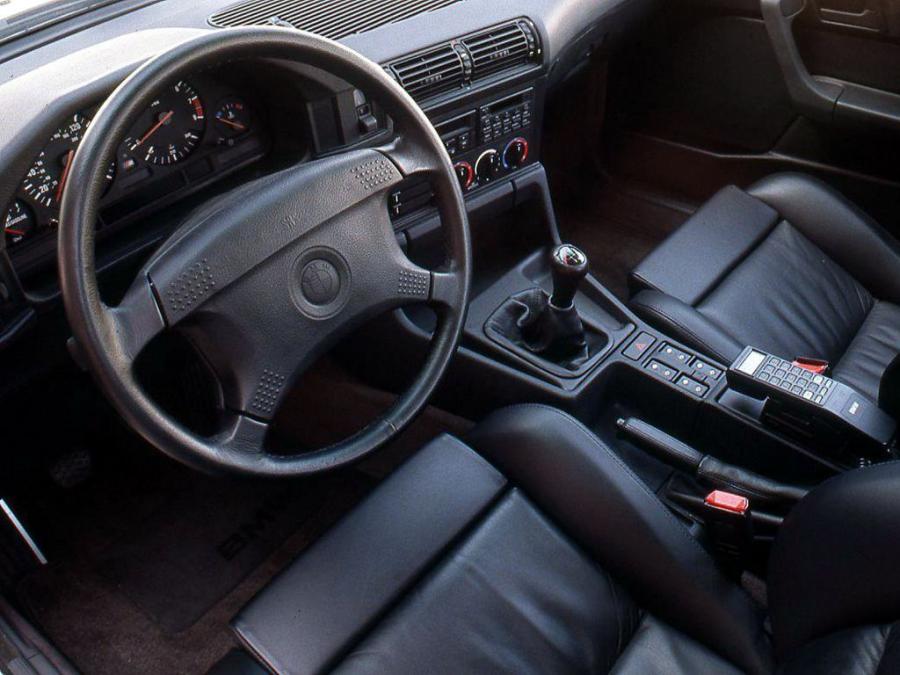  BMW M5 1989 года  (US) (фото 3 из 7)